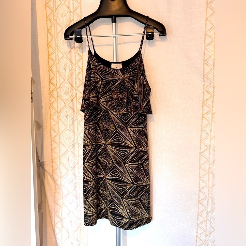 Everly Black with Metallic Sparkly Gold. NWOT size L